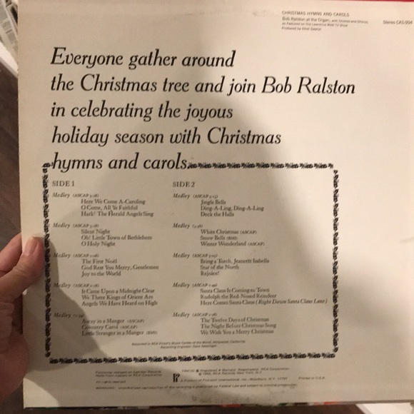 3/$20 Vintage vinyl Christmas Hymns & Carols 1966 Holiday Music - Picture 2 of 5